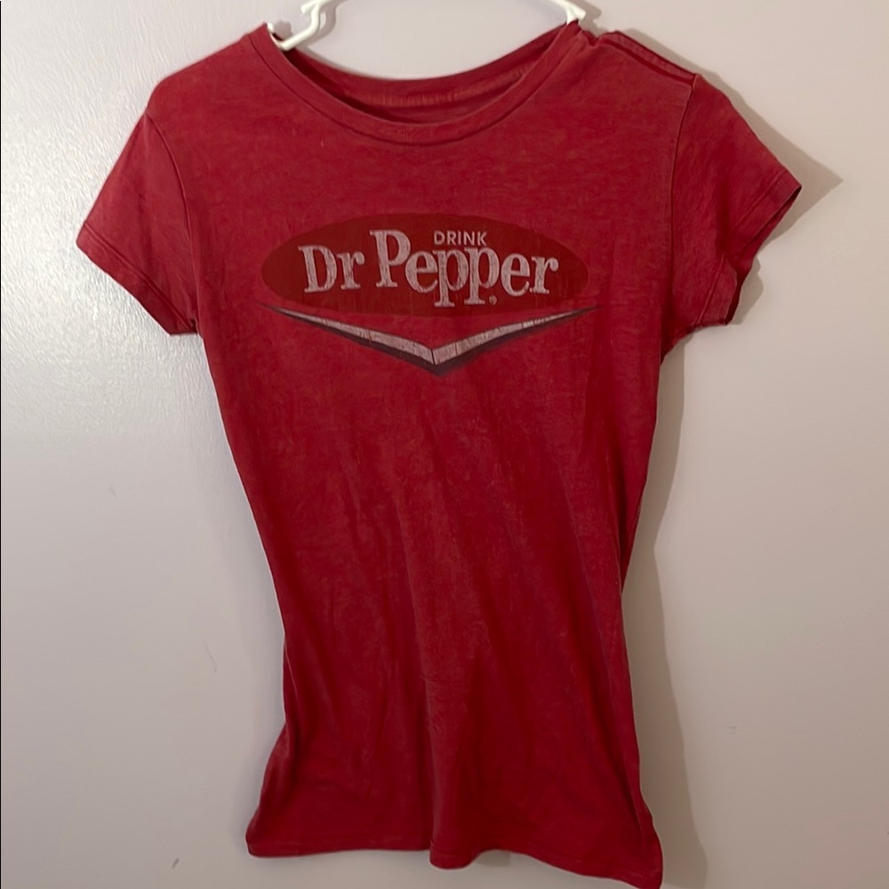 Savvy Red Graphic Tee